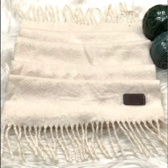 Scarf - Picture 1 of 6